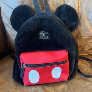 ❌SOLD❌ Disney Bioworld Mickey Mouse Black and Red Kids Backpack